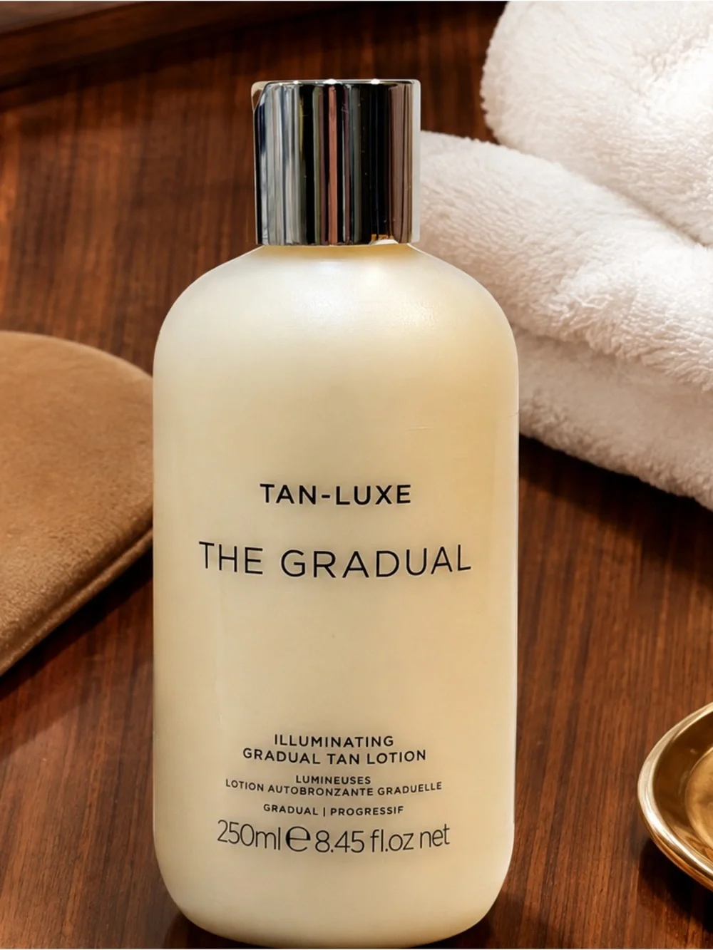 TAN-LUXE The Gradual Illuminating Gradual Tan Lotion 8.45 oz 250mL